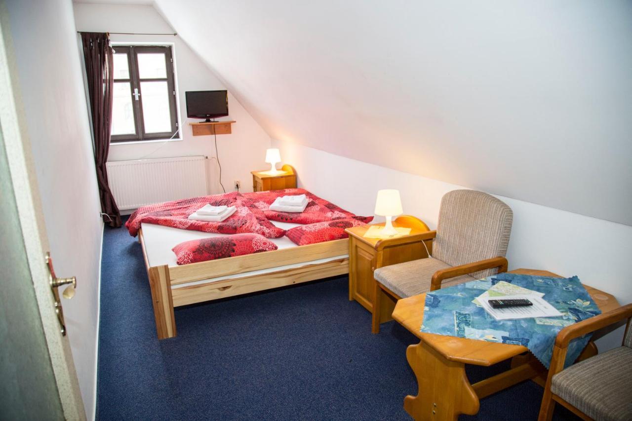 Hotel U Mesta Prahy Náchod Zewnętrze zdjęcie